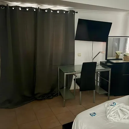 De Casal Privativo- 1 * Santa Cruz (Madeira)