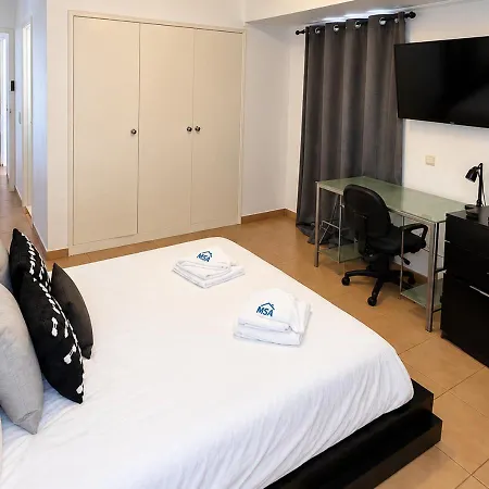 Apartment De Casal Privativo- 1 *