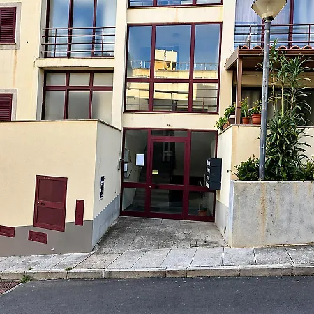 De Casal Privativo- 1 * Santa Cruz (Madeira)